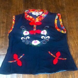 Eastern Collection dark blue embroidered floral sleeveless top, size 6